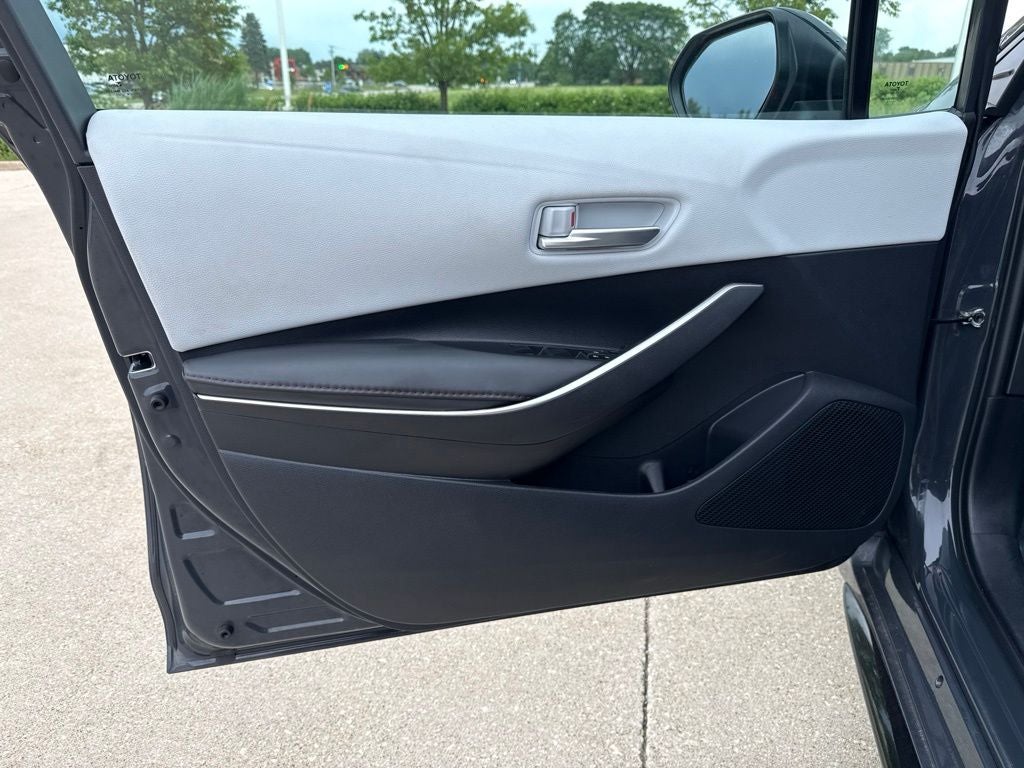 2024 Toyota COROLLA SE