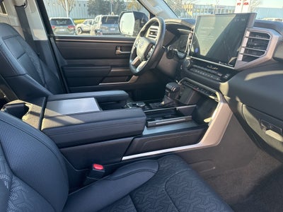 2023 Toyota SEQUOIA 4WD SR5 TOYOTA GOLD CERTIFIED