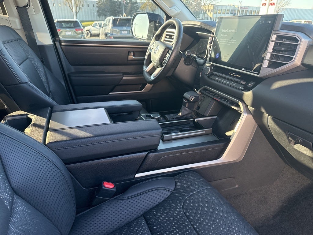 2023 Toyota SEQUOIA 4WD SR5 TOYOTA GOLD CERTIFIED