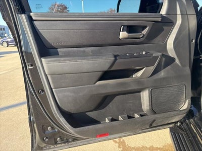 2023 Toyota SEQUOIA 4WD SR5 TOYOTA GOLD CERTIFIED