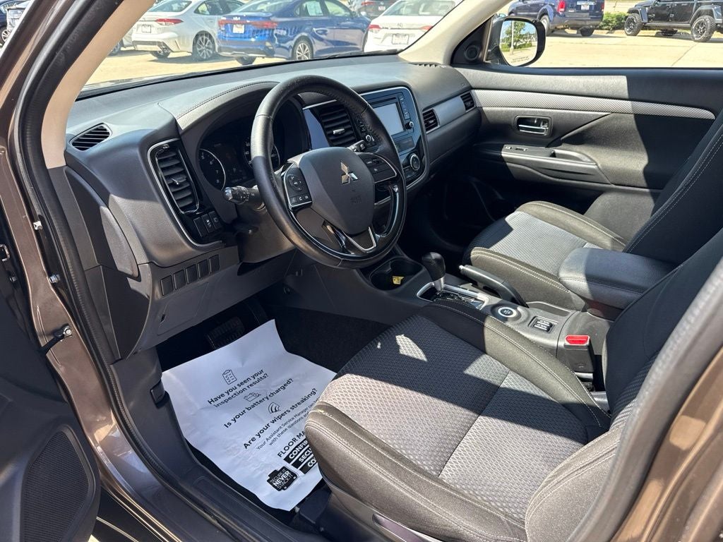 2016 Mitsubishi Outlander SE