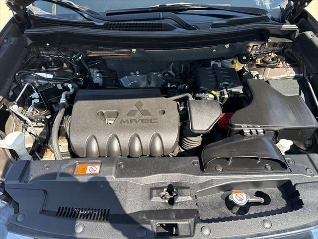 2016 Mitsubishi Outlander SE