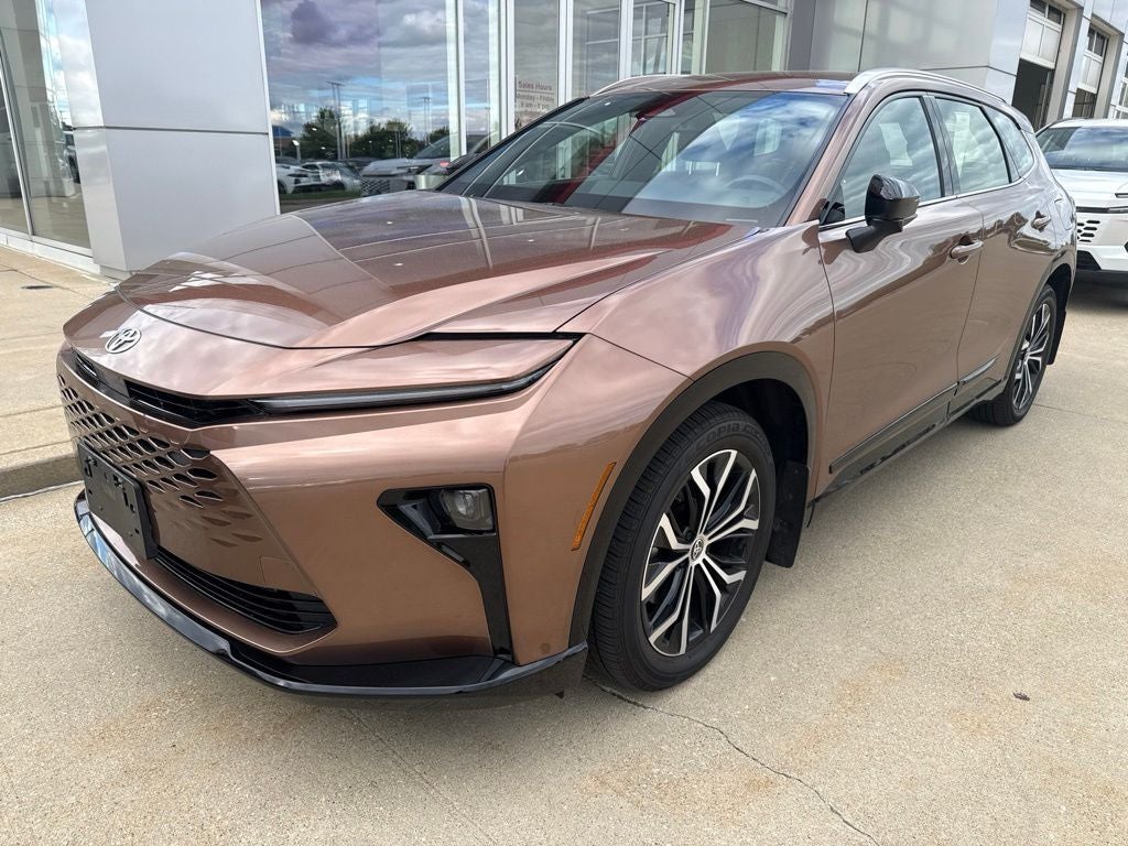 2025 Toyota Toyota Crown Signia XLE