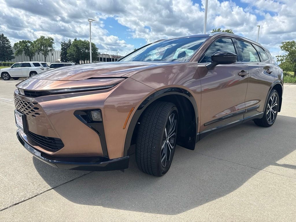 2025 Toyota Toyota Crown Signia XLE
