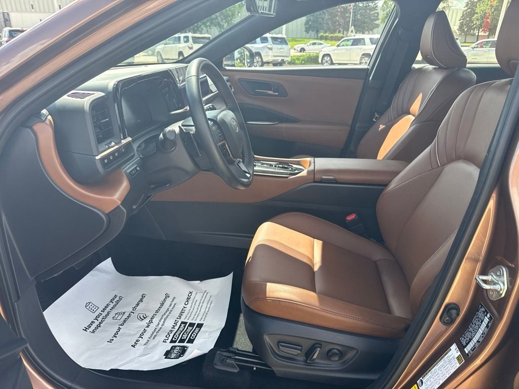 2025 Toyota Toyota Crown Signia XLE