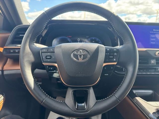 2025 Toyota Toyota Crown Signia XLE