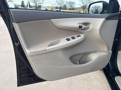 2009 Toyota COROLLA LE