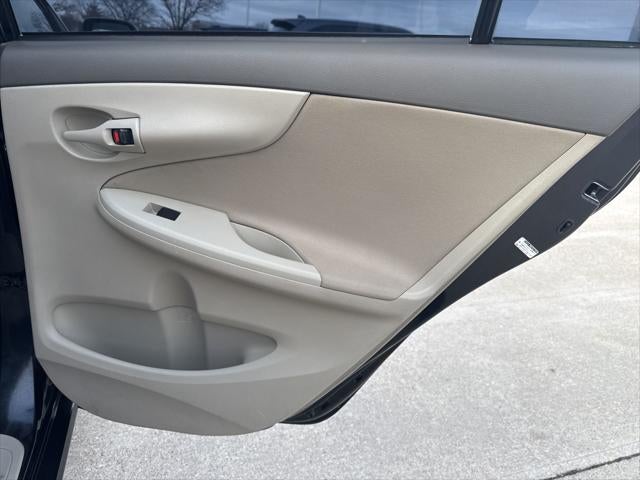 2009 Toyota COROLLA LE