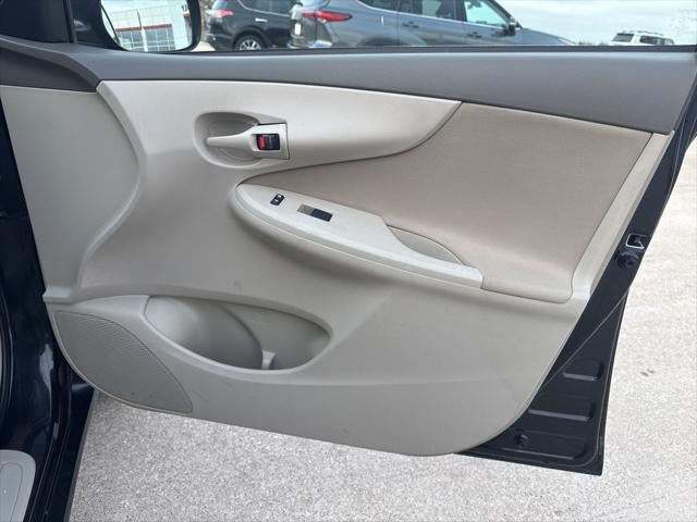 2009 Toyota COROLLA LE