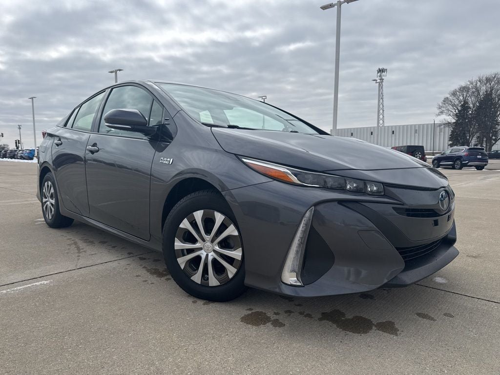 Used 2018 Toyota Prius Prime Plus with VIN JTDKARFP6J3074912 for sale in Crystal Lake, IL