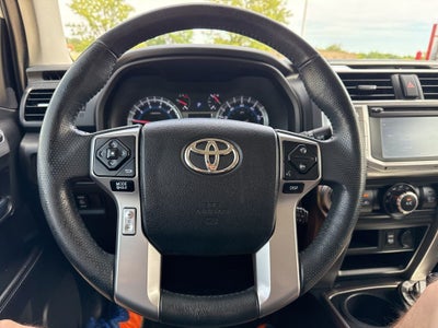 2017 Toyota 4RUNNER SR5 TOYOTA SILVER CERTIFIED
