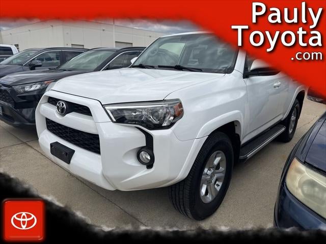 2017 Toyota 4RUNNER SR5 TOYOTA SILVER CERTIFIED