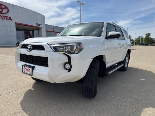 2017 Toyota 4RUNNER SR5 TOYOTA SILVER CERTIFIED