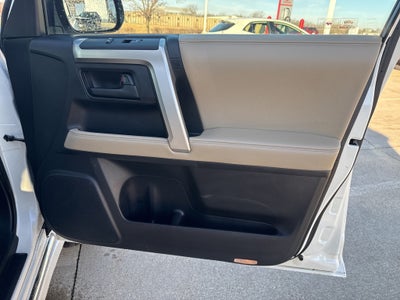 2010 Toyota 4RUNNER Limited V6