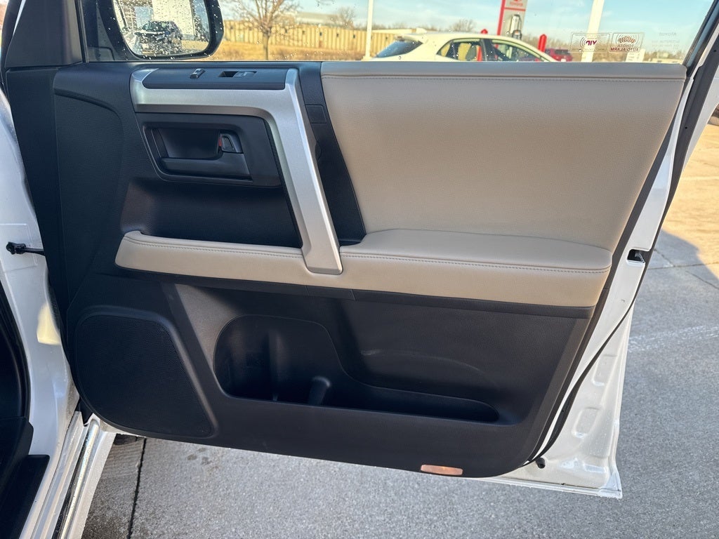 2010 Toyota 4RUNNER Limited V6