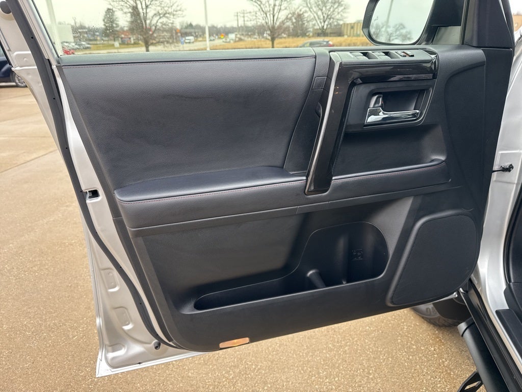 2023 Toyota 4RUNNER TRD Off-Road Premium TOYOTA GOLD CERTIFIED