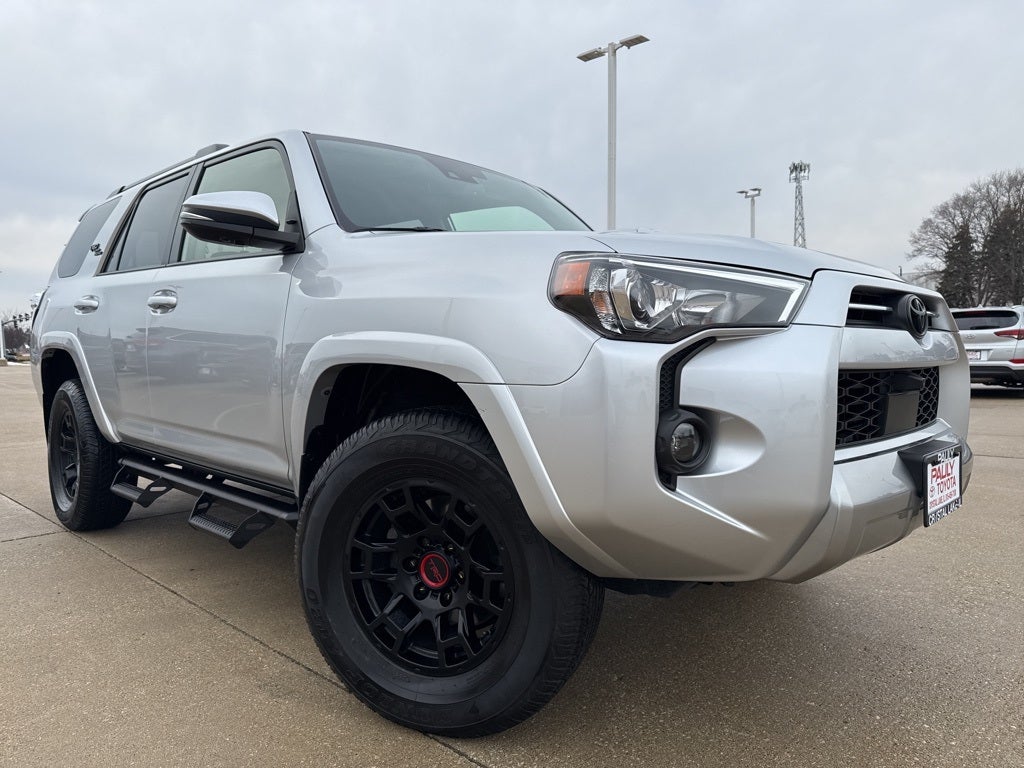 2023 Toyota 4RUNNER TRD Off-Road Premium TOYOTA GOLD CERTIFIED