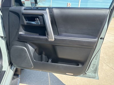 2022 Toyota 4RUNNER TRD Sport