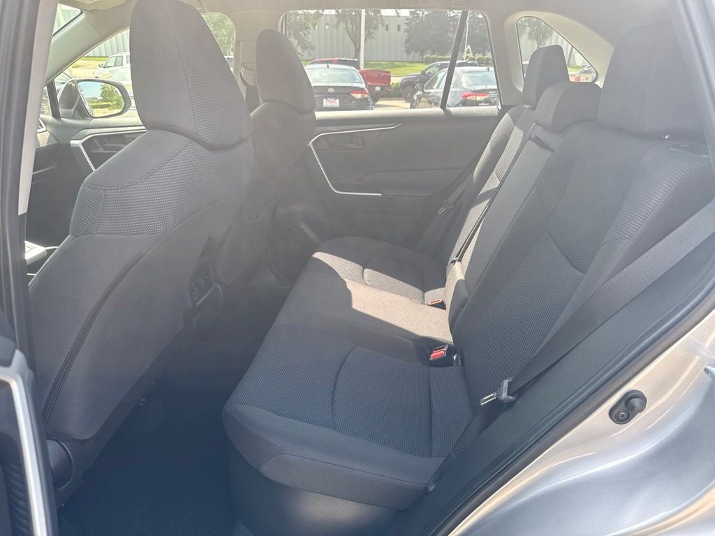 2019 Toyota RAV4 Hybrid LE