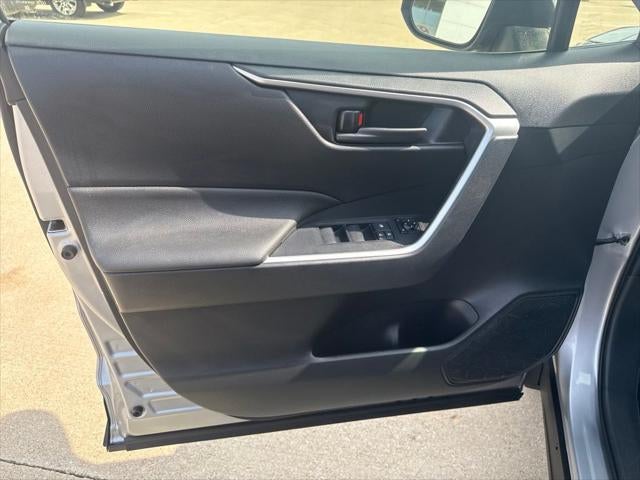 2019 Toyota RAV4 Hybrid LE