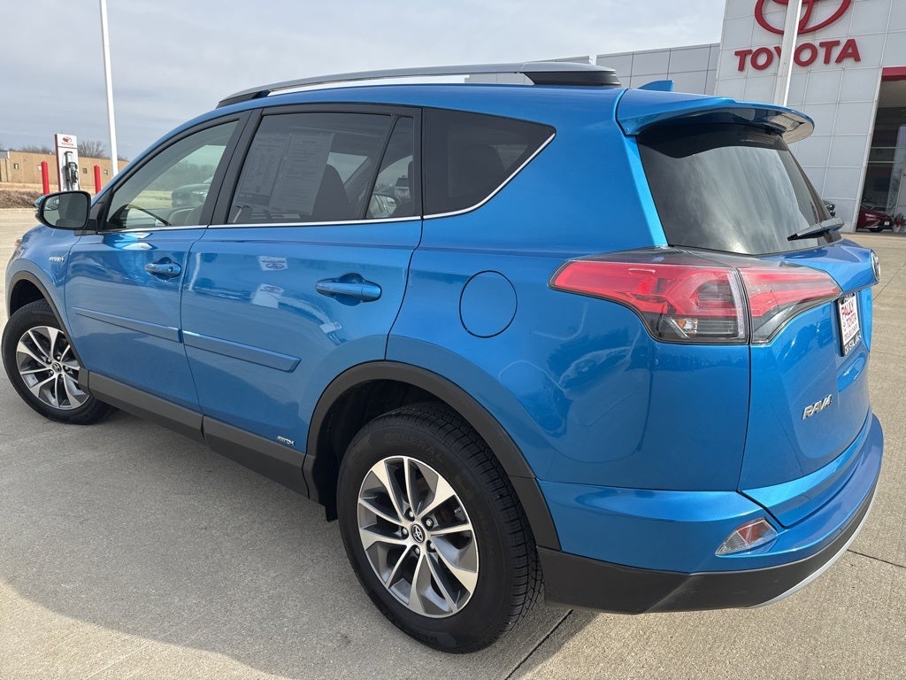 2018 Toyota RAV4 HYBRID XLE