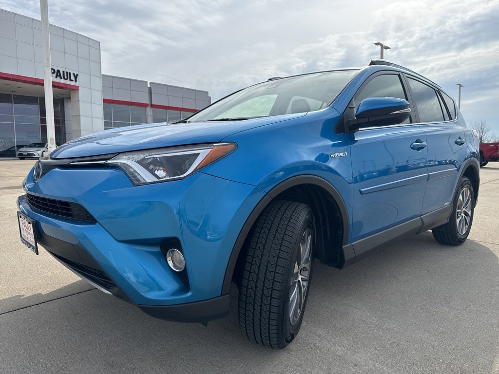 2018 Toyota RAV4 HYBRID XLE