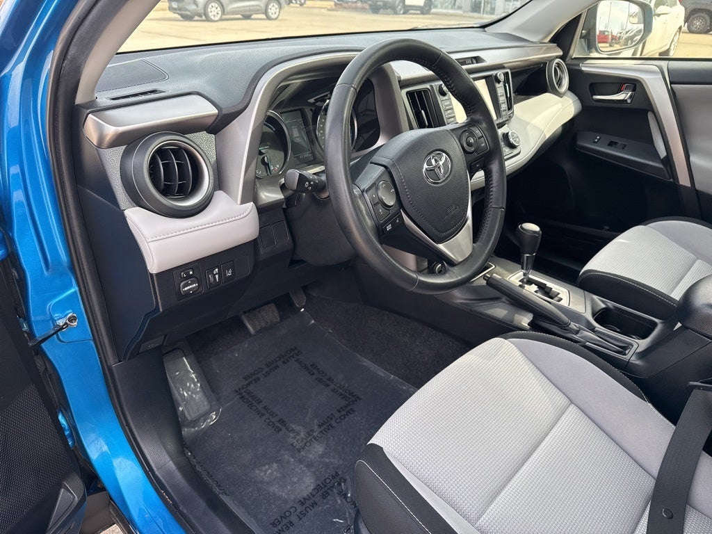2018 Toyota RAV4 HYBRID XLE