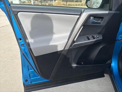 2018 Toyota RAV4 HYBRID XLE