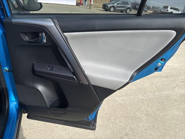 2018 Toyota RAV4 HYBRID XLE