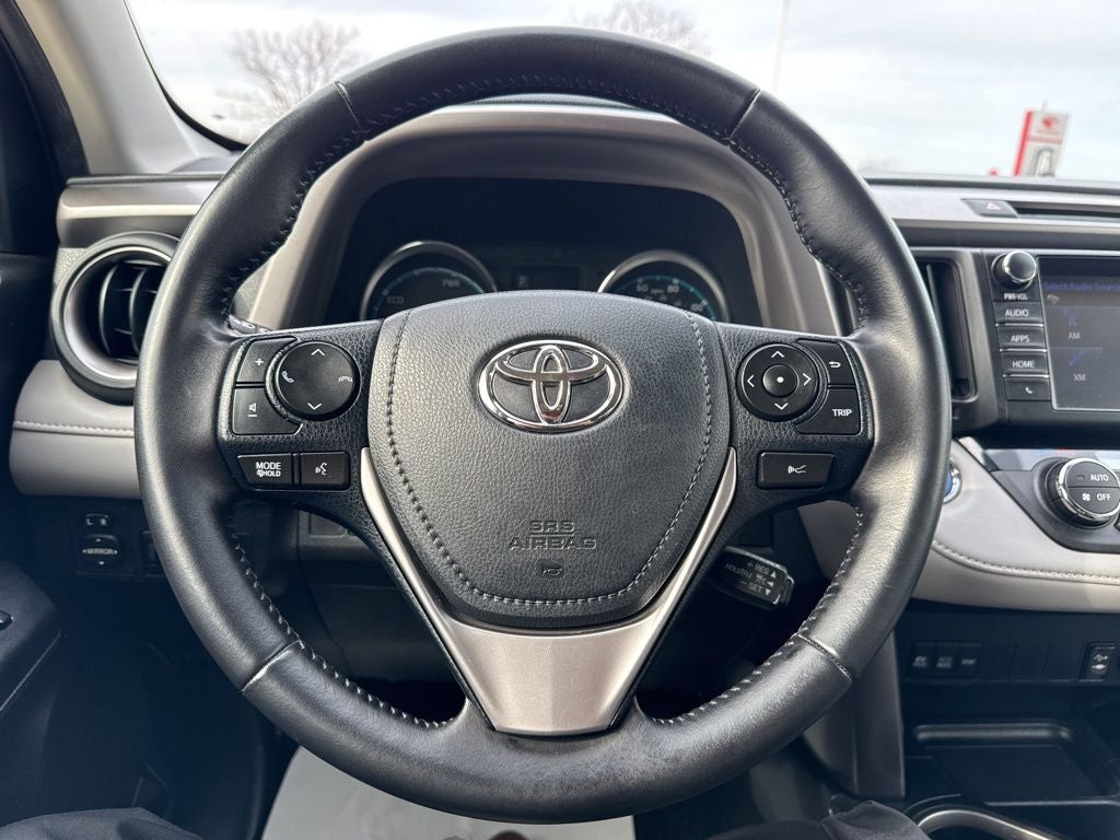 2016 Toyota RAV4 HYBRID XLE