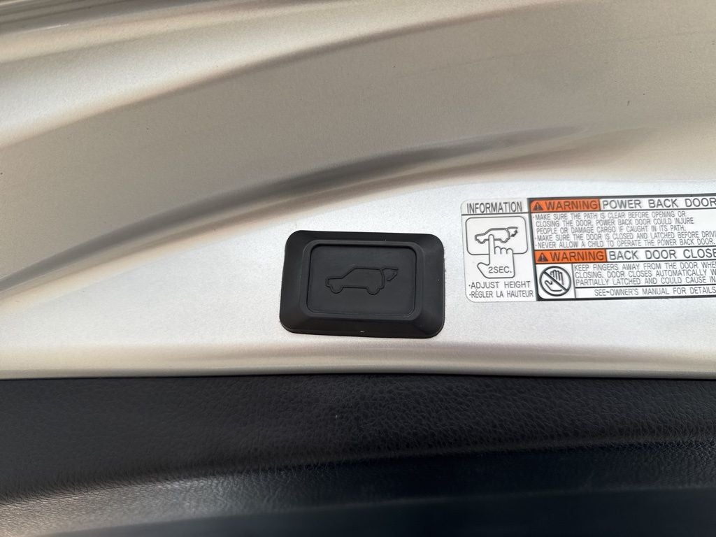 2016 Toyota RAV4 HYBRID XLE