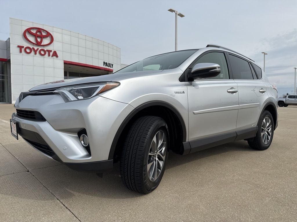 2016 Toyota RAV4 HYBRID XLE
