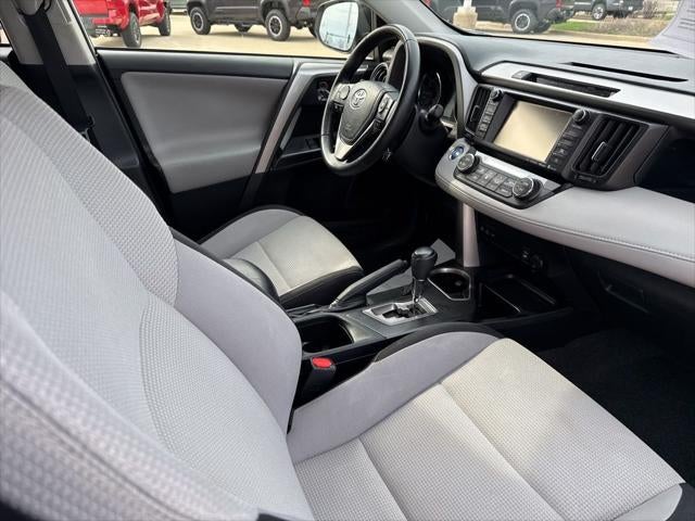 2016 Toyota RAV4 HYBRID XLE