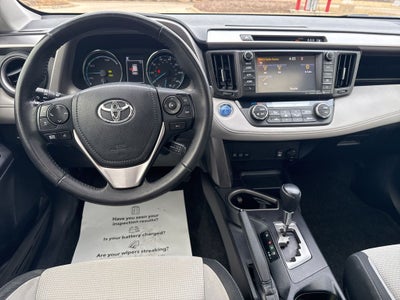 2018 Toyota RAV4 Hybrid XLE