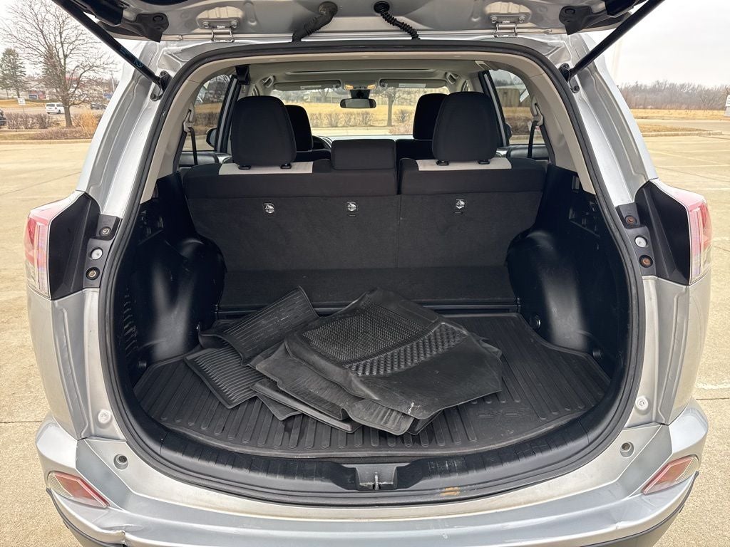 2018 Toyota RAV4 Hybrid XLE