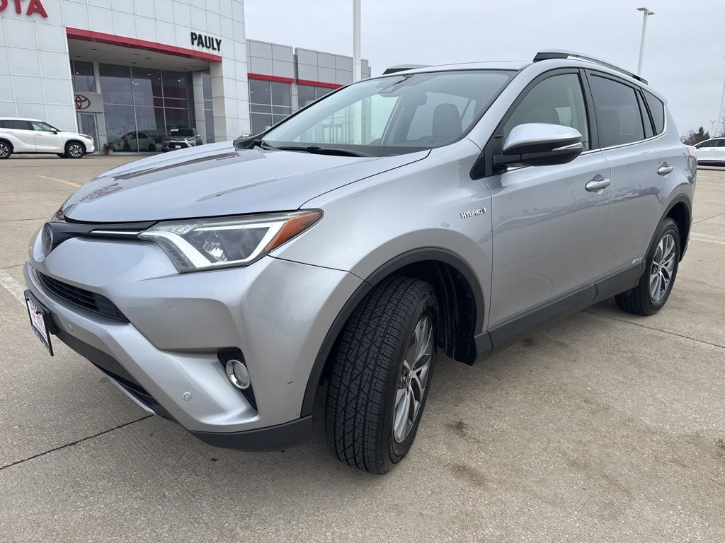 2018 Toyota RAV4 Hybrid XLE