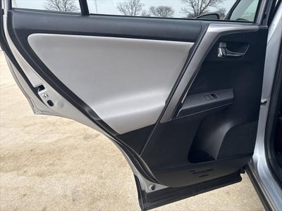 2018 Toyota RAV4 HYBRID XLE