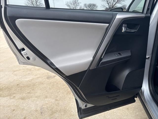 2018 Toyota RAV4 HYBRID XLE