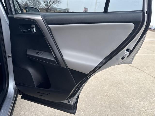 2018 Toyota RAV4 HYBRID XLE