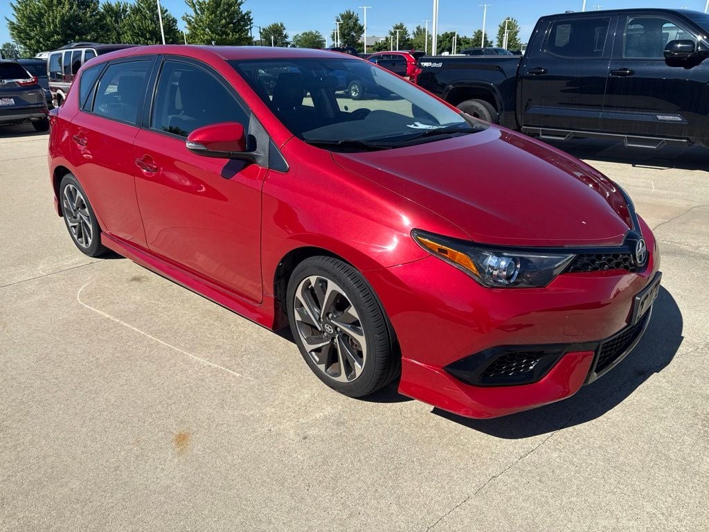 2016 Scion SCION iM Base