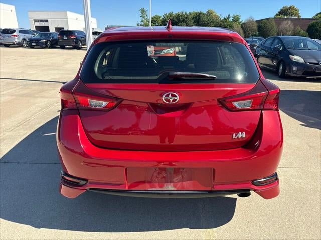 2016 Scion SCION iM Base