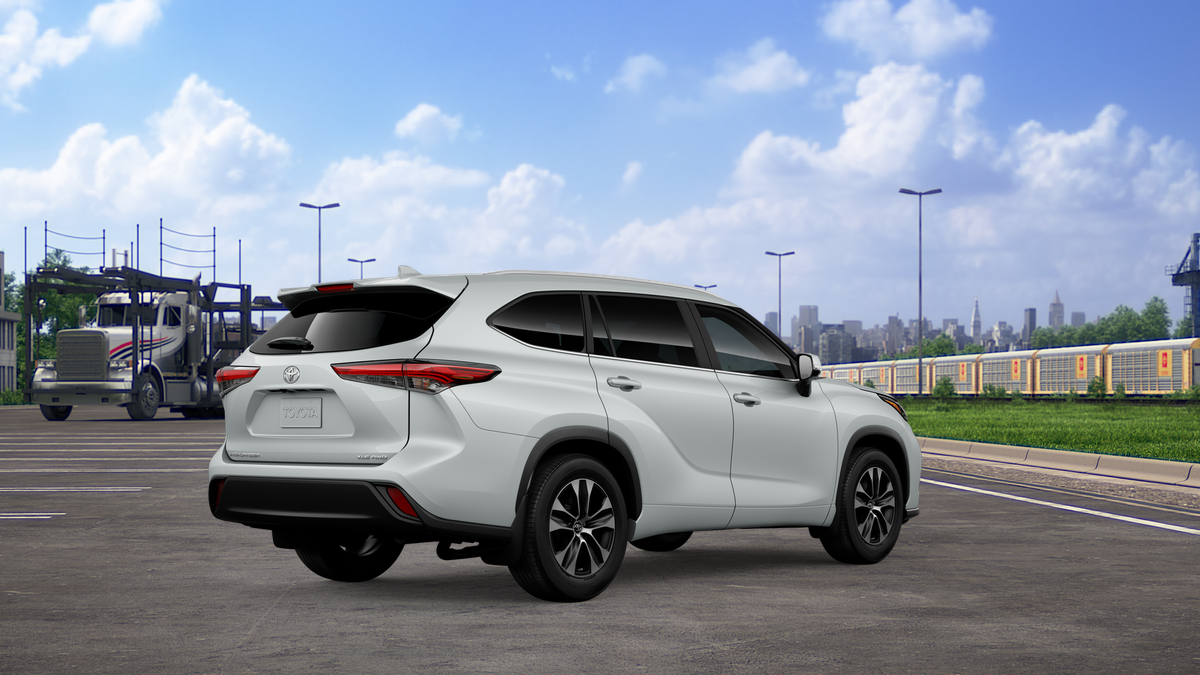 2026 Toyota Highlander XLE