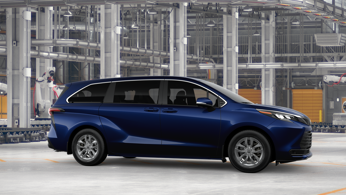 2026 Toyota Sienna LE