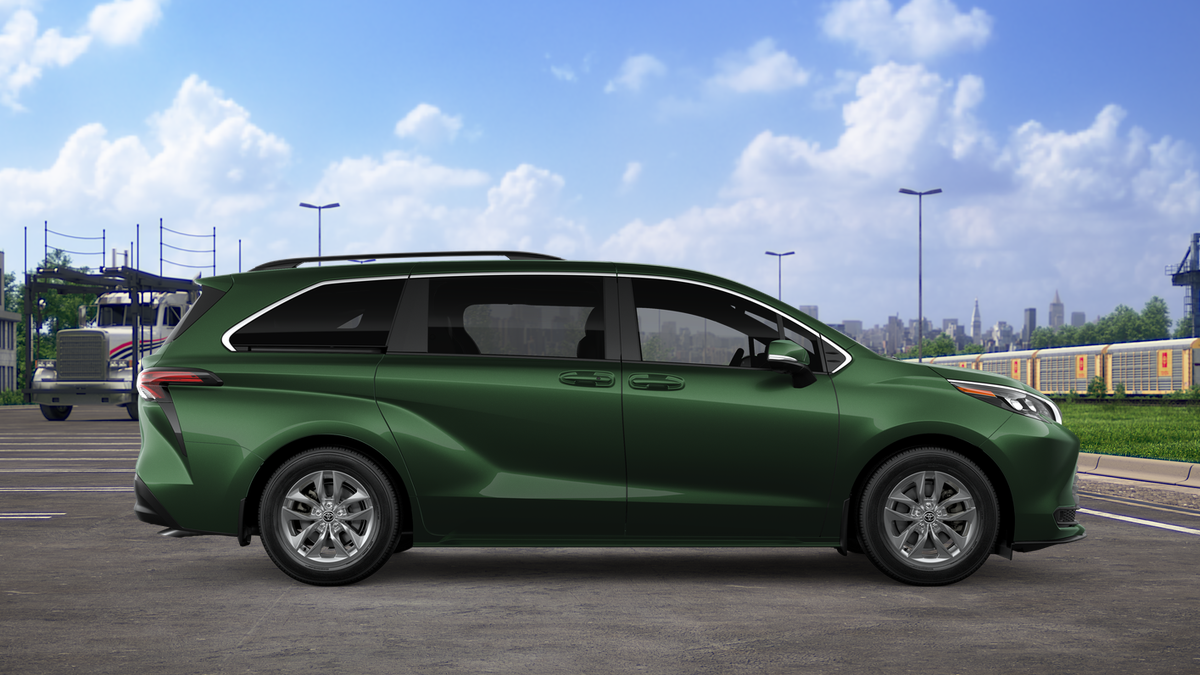 2026 Toyota Sienna LE