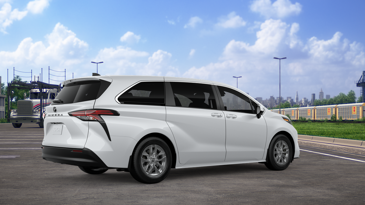 2026 Toyota Sienna LE