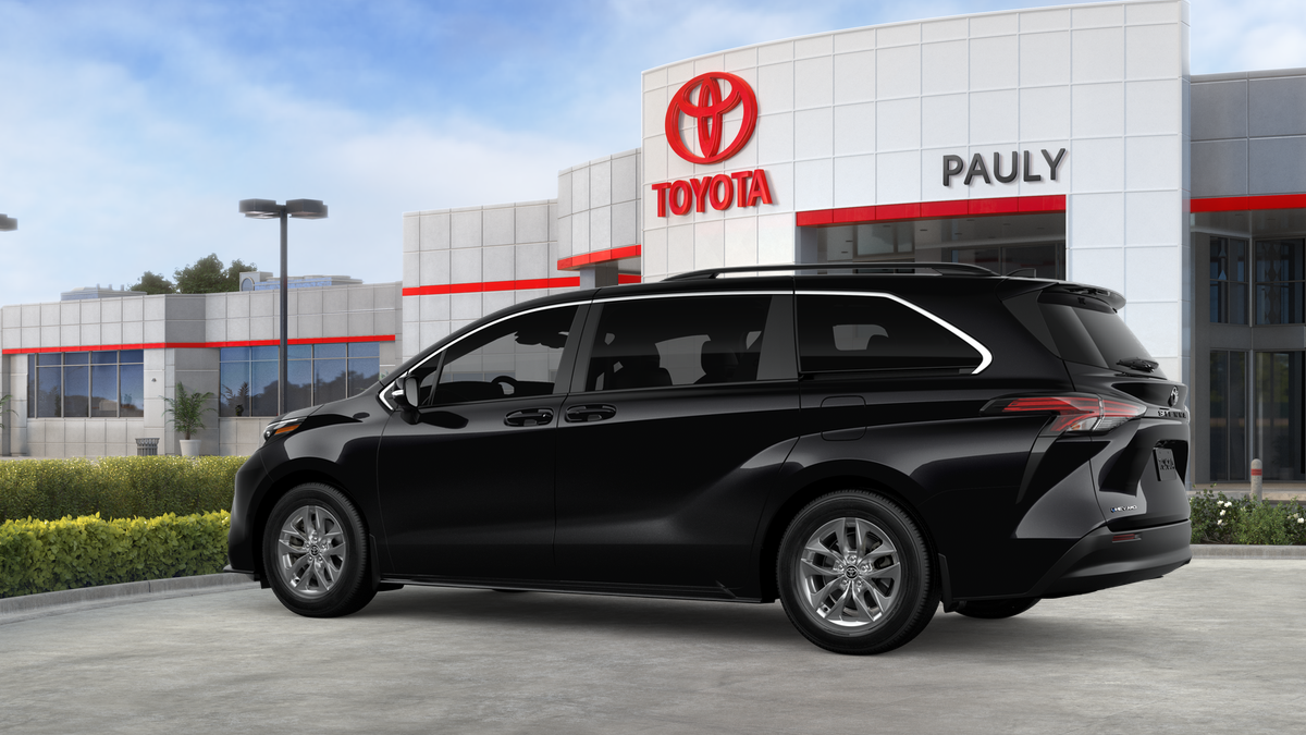 2026 Toyota Sienna LE